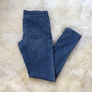 Mossimo straight leg mid-rise jeans